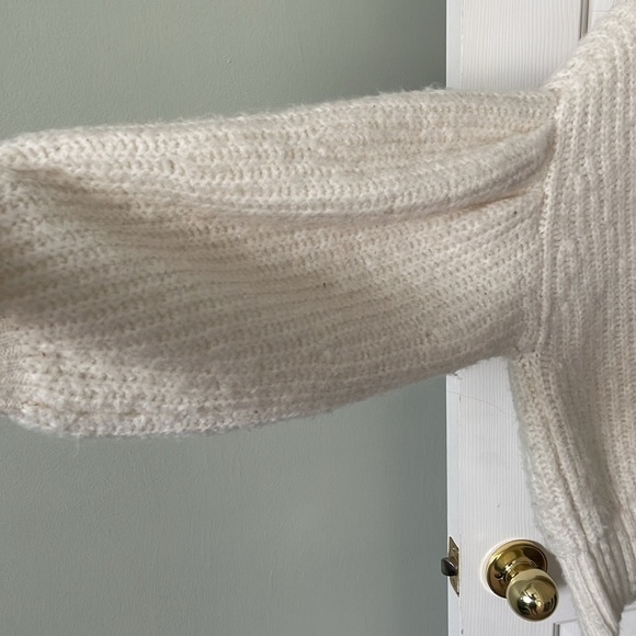 EUC - A New Day Cozy balloon sleeve sweater Target Sz M - Picture 4 of 4